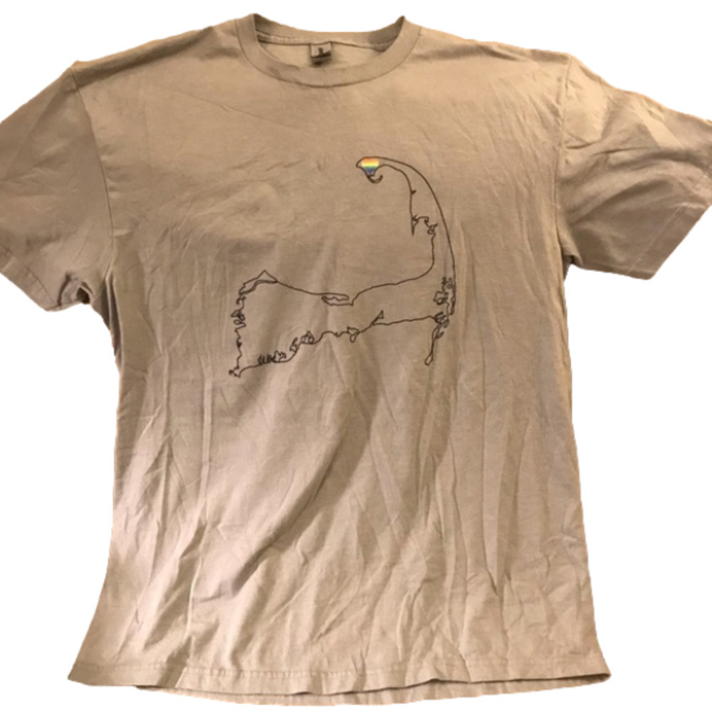 𝅺GREY T-shirt with cool graphic.  Men’s size large.  Unisex.